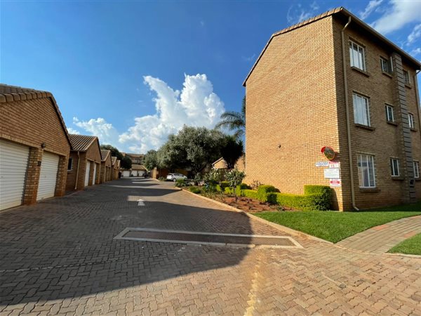 2 Bedroom Townhouse