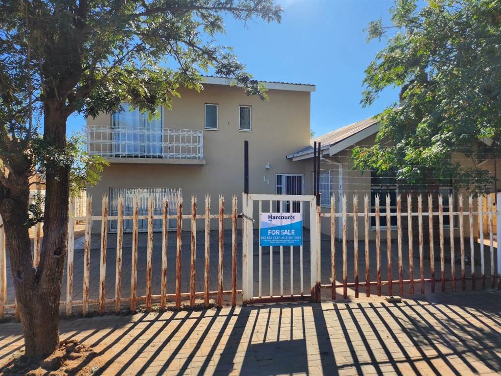 8 Bed House for sale in Mafikeng T4179416 Private Property