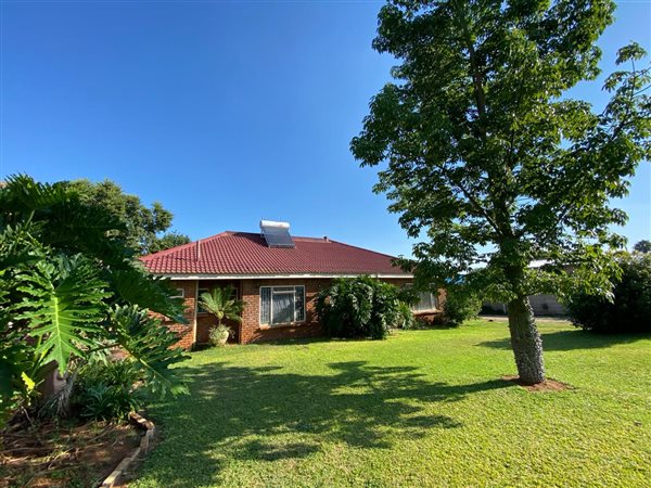 4 Bed House in Fauna Park