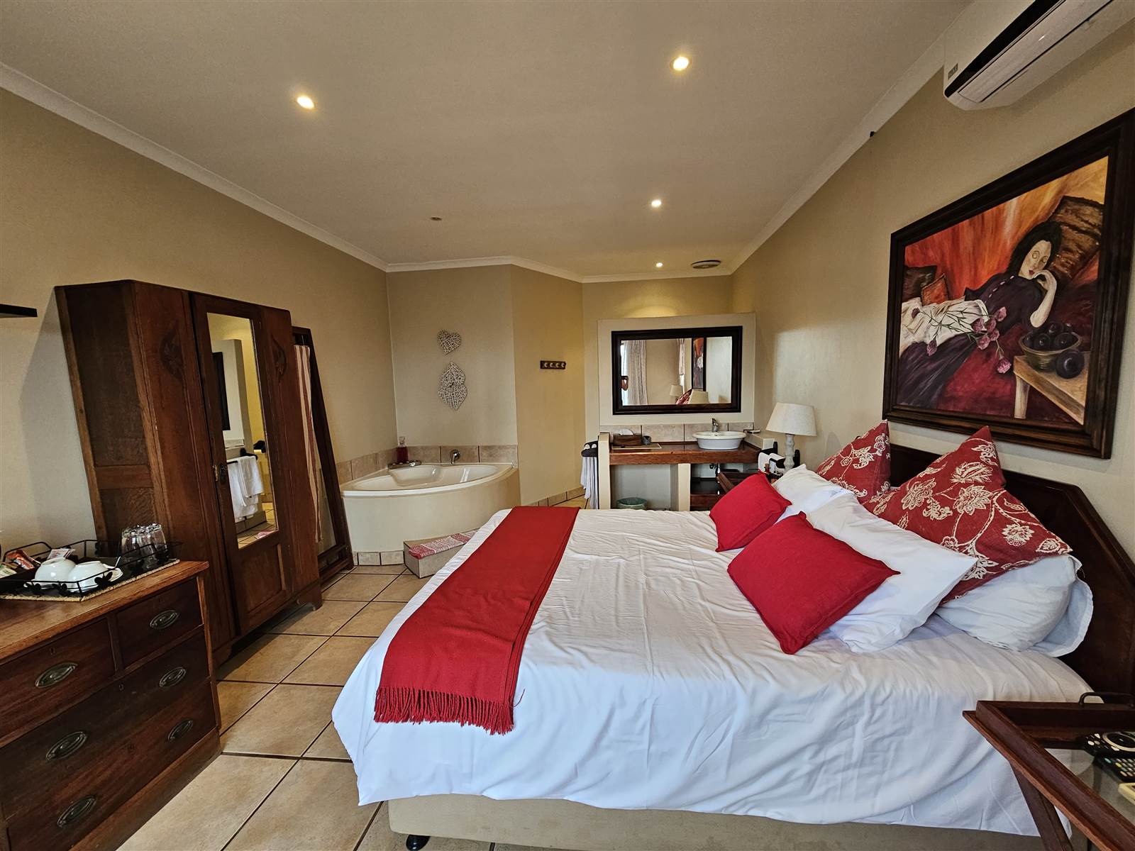 10 Bed House in Durban North photo number 23