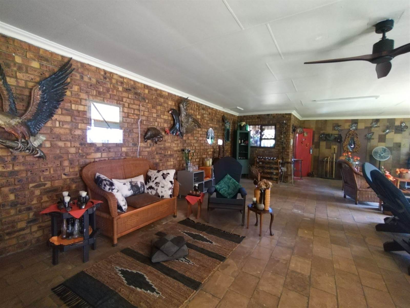 5 Bed House in Rensburg photo number 10