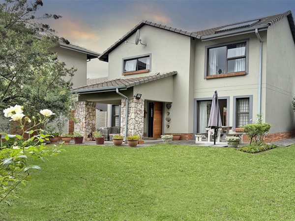 3 Bedroom Duplex 3 Bedroom Duplex