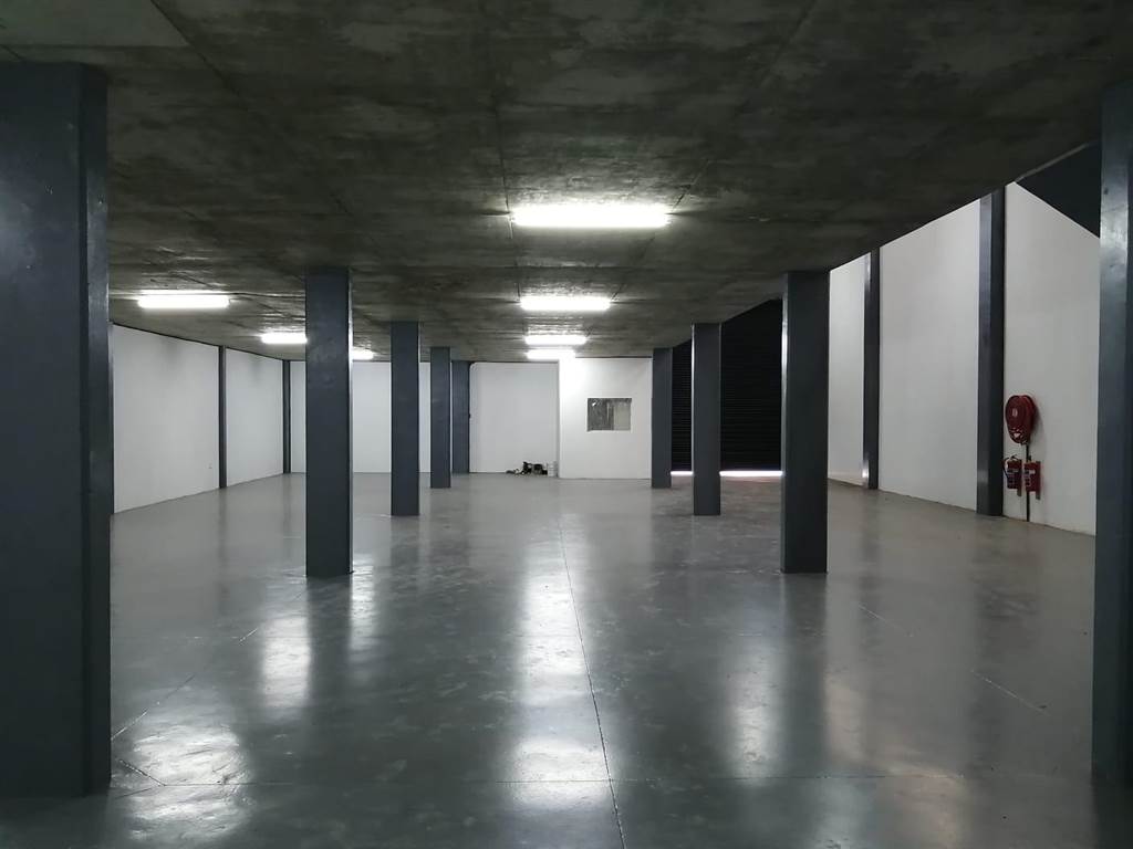 950  m² Industrial space in Ormonde photo number 8