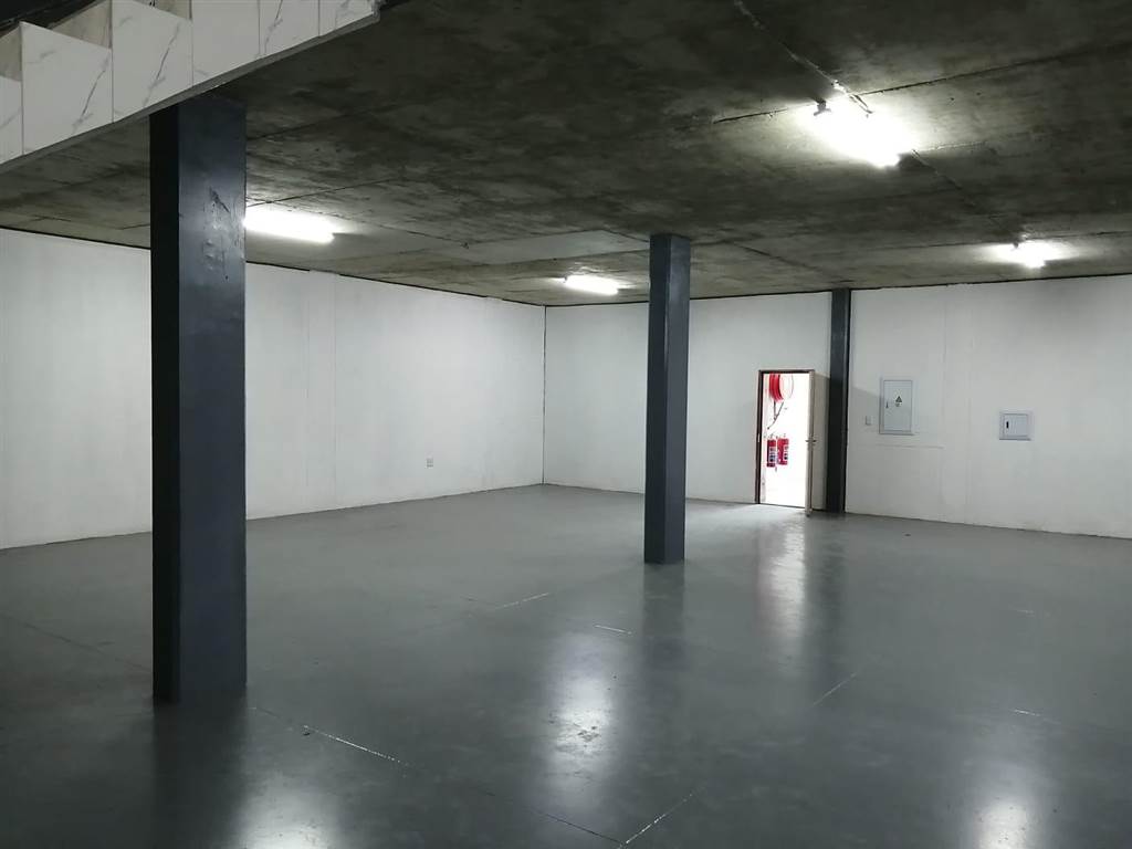 950  m² Industrial space in Ormonde photo number 7