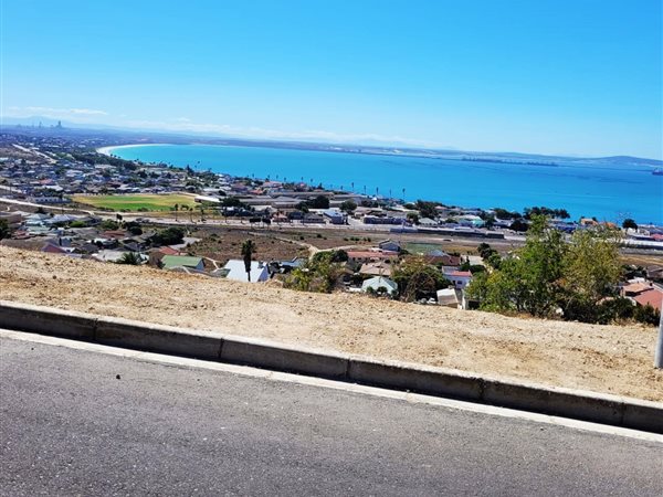 979 m² Land available in Saldanha