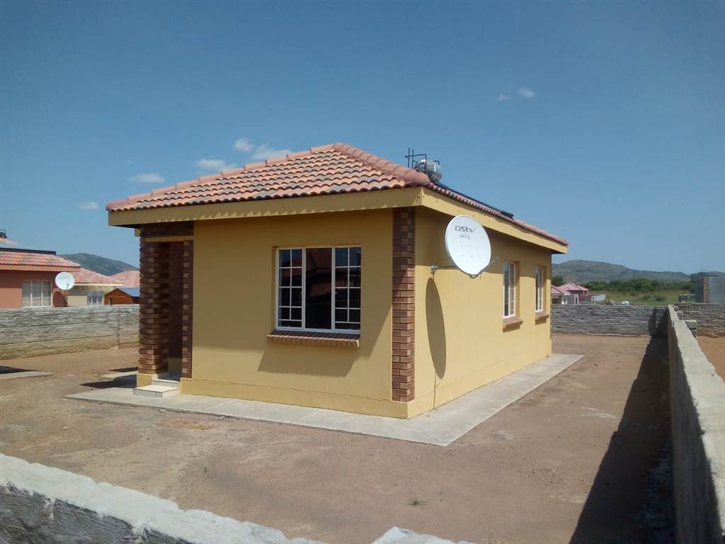 3 Bed House in Tlhabane photo number 11