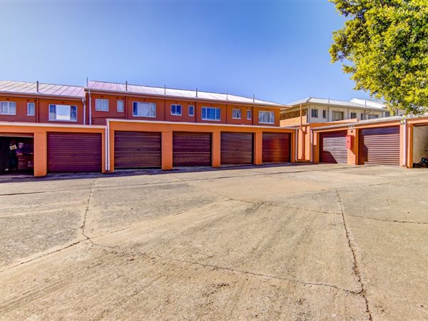 2 Bedroom Townhouse 2 Bedroom Townhouse