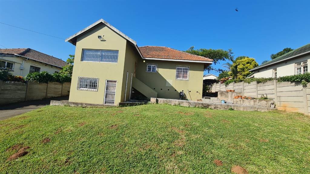 2 Bed House in Durban North photo number 2