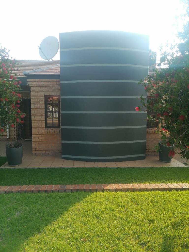 3 Bed Townhouse in Fochville photo number 15
