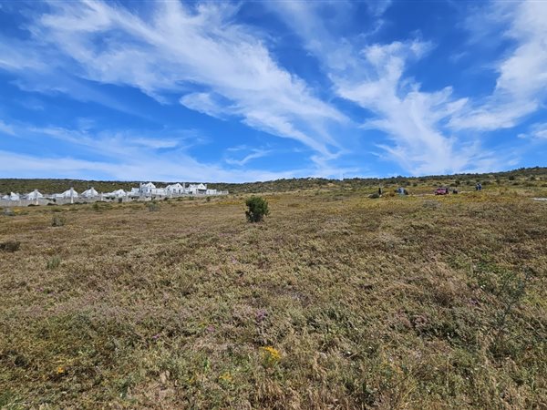 542 m² Land