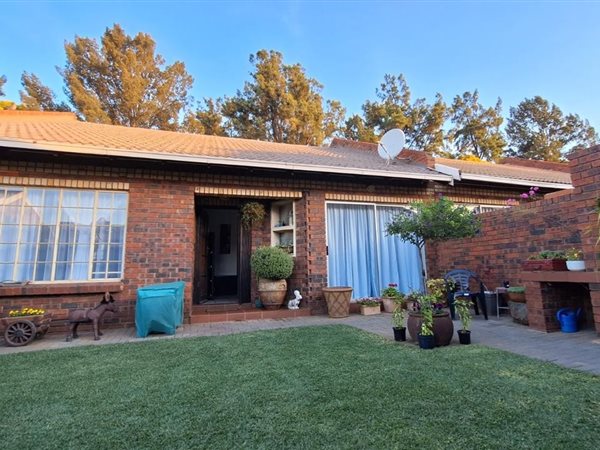 2 Bedroom Townhouse 2 Bedroom Townhouse