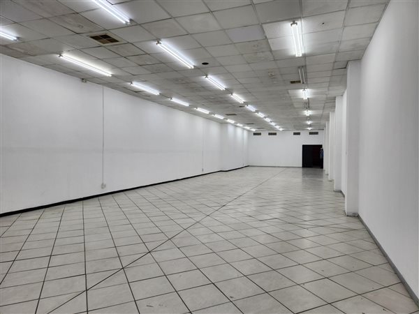 260  m² Commercial space