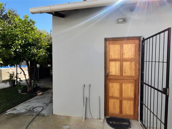 1 Bedroom Flat 1 Bedroom Flat