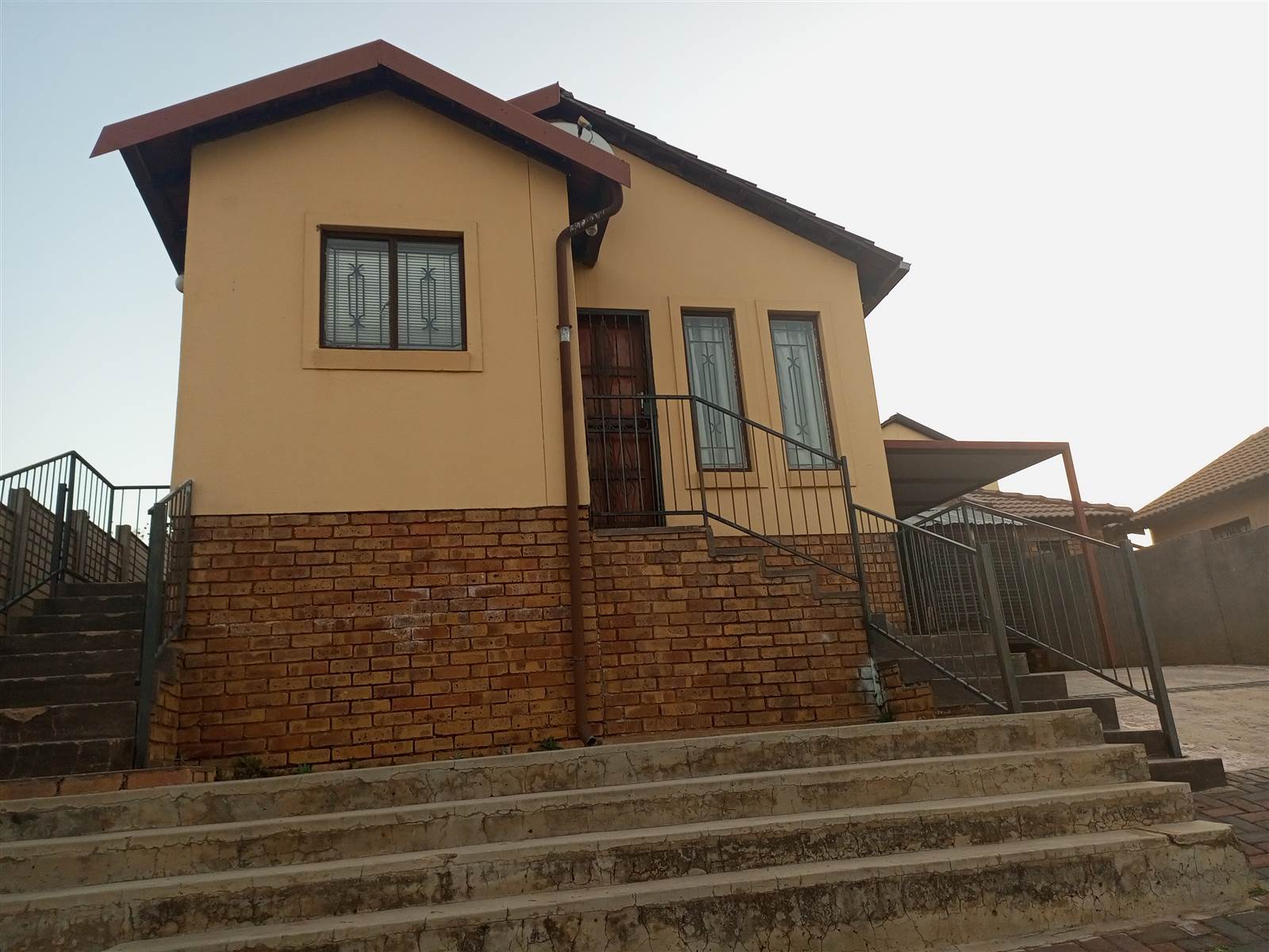 2 Bed House in Mahube Valley photo number 8