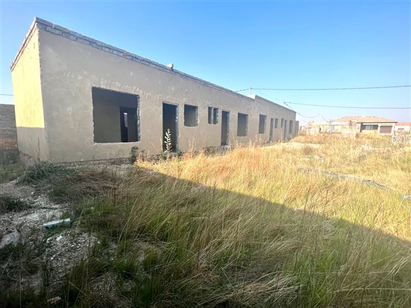 4 Bed House in Mohlakeng