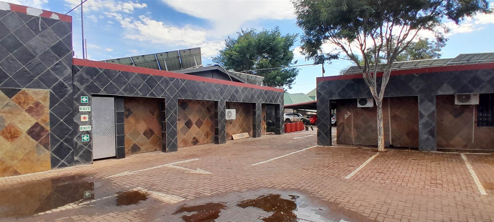 70  m² Commercial space in Rustenburg Central photo number 9