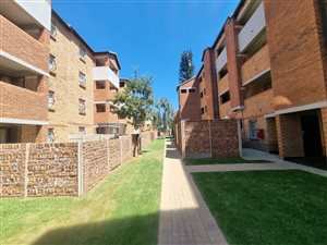 2 Bed Apartment in Heuweloord