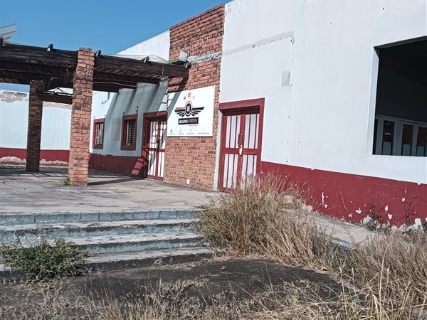 451 m² Commercial space 451 m² Commercial space