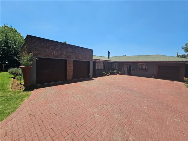 4 Bed House in Eureka