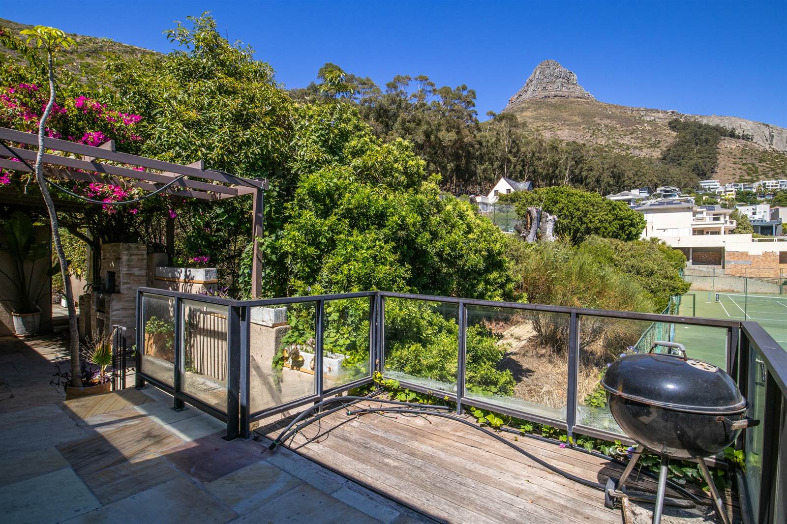 2 Bed House in Fresnaye photo number 19