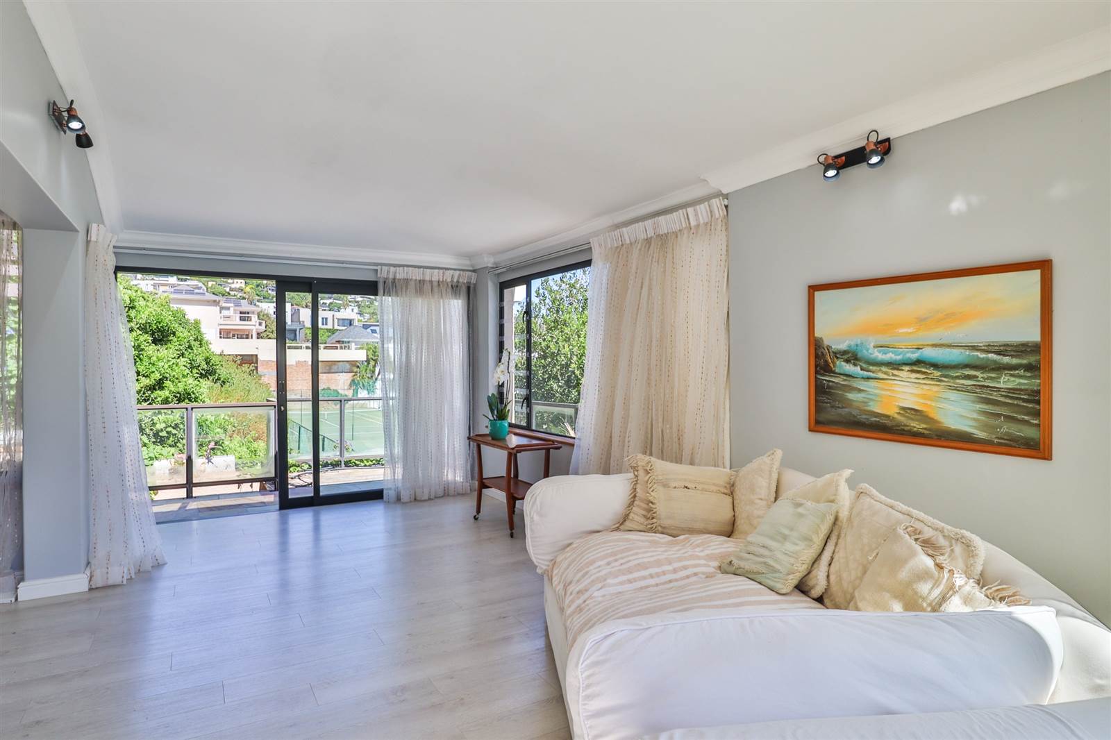 2 Bed House in Fresnaye photo number 3