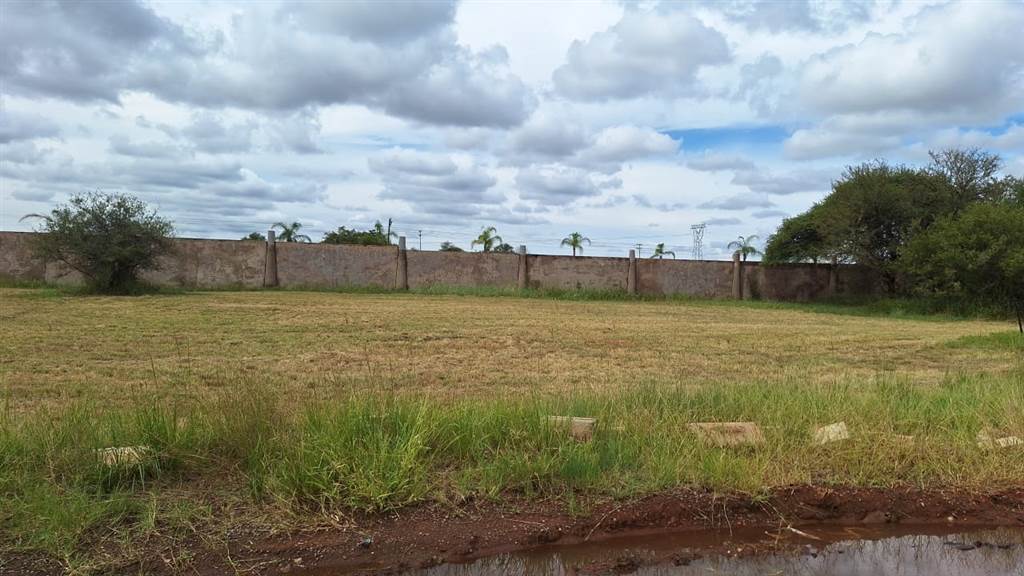 884 m² Land available in Bela-Bela (Warmbaths) photo number 2