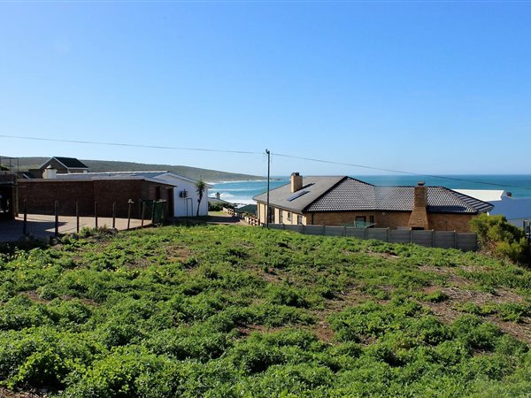 600 m² Land available in Jongensfontein