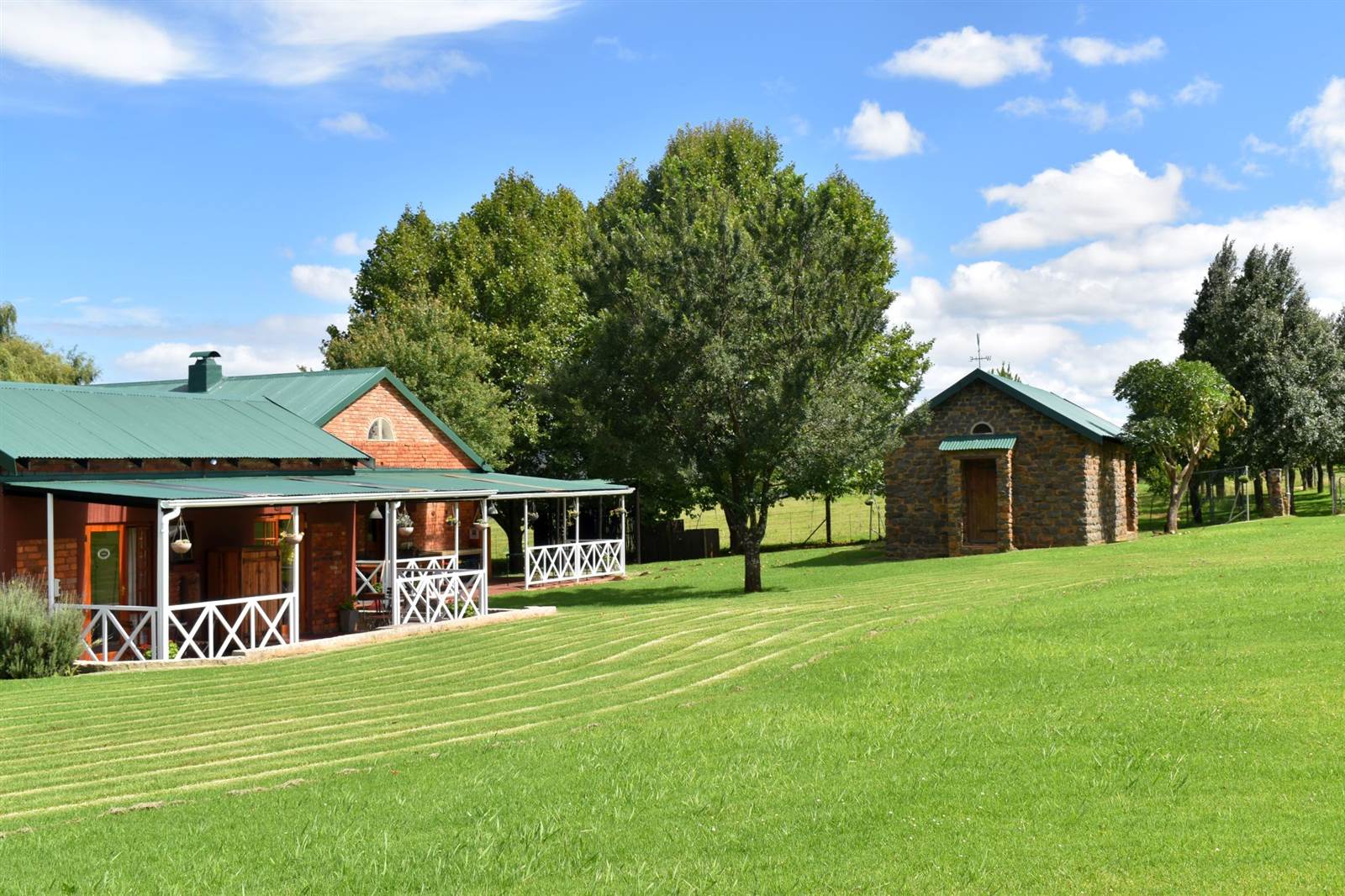 275 m² Farm in Dullstroom photo number 1