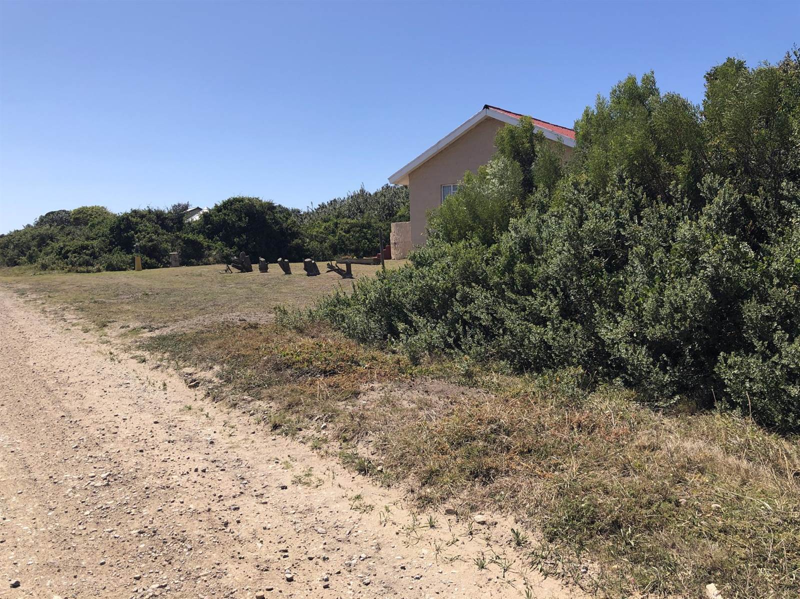 833 m² Land available in Cannon Rocks photo number 16