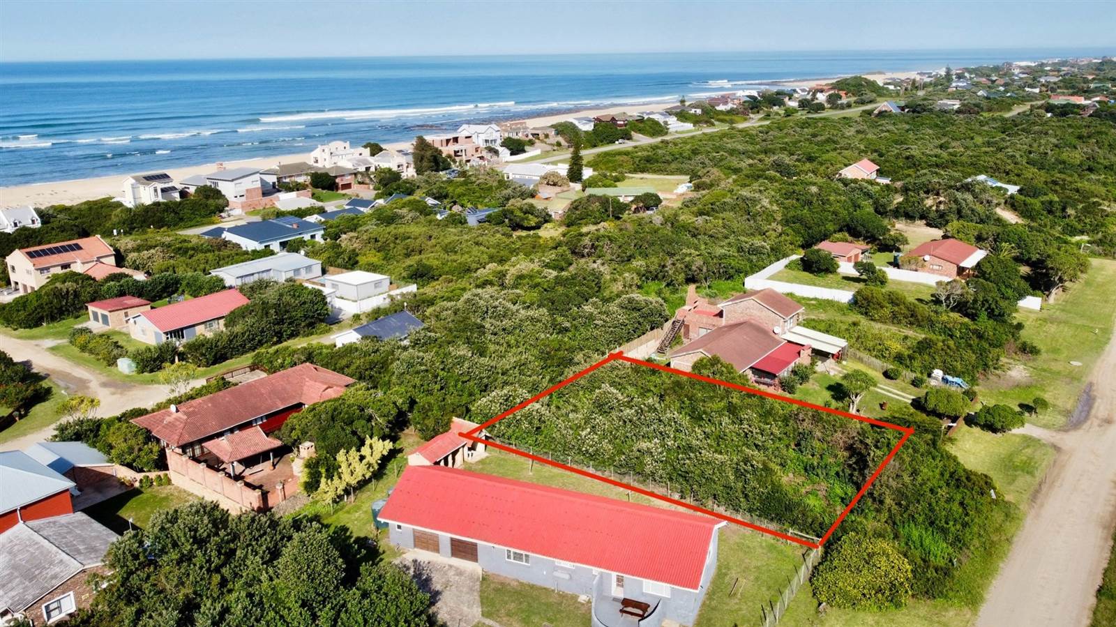 833 m² Land available in Cannon Rocks photo number 5