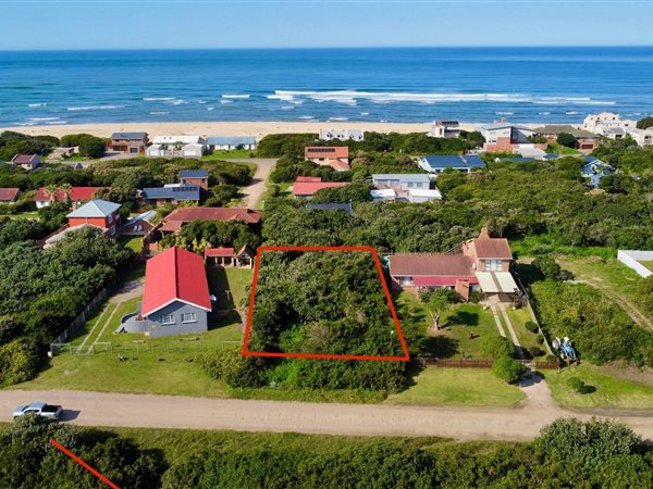 833 m² Land available in Cannon Rocks
