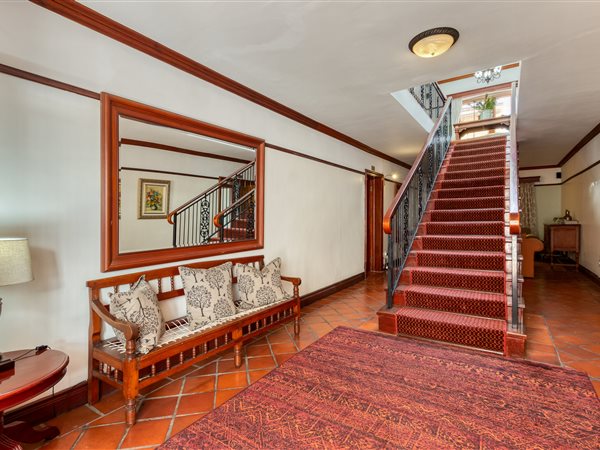 8 Bedroom House