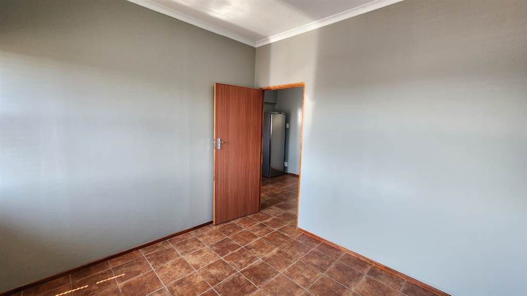 150  m² Commercial space in Centurion CBD photo number 14