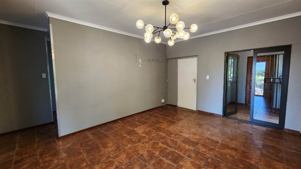 150  m² Commercial space in Centurion CBD photo number 5