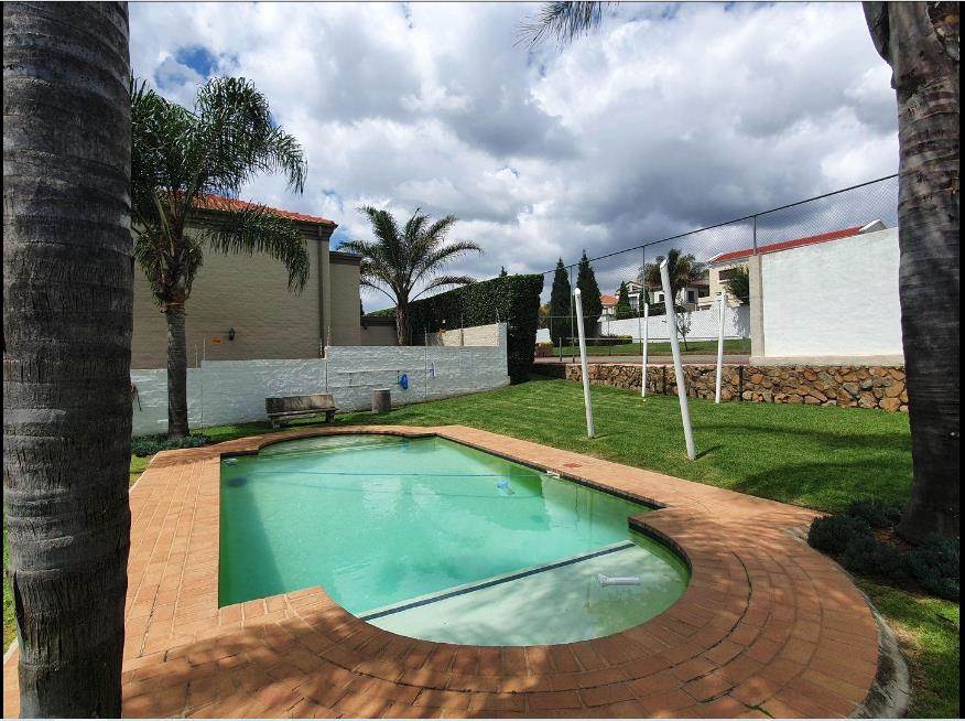 4 Bed House in Kyalami Hills photo number 25