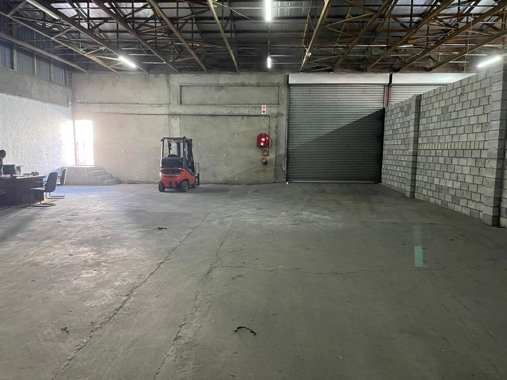 600  m² Industrial space in Neave Industrial photo number 4
