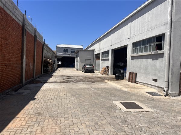 600  m² Industrial space in Neave Industrial