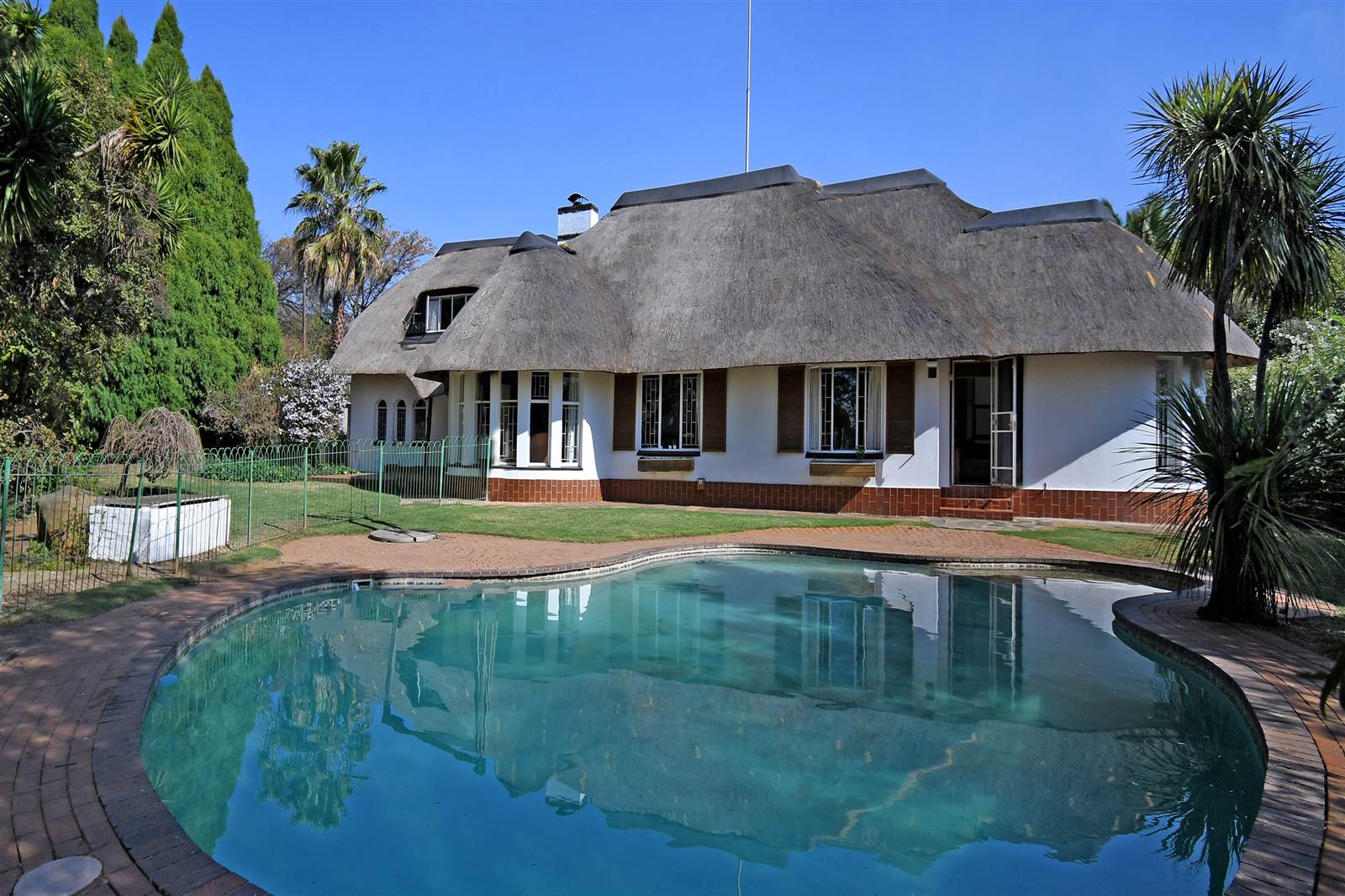 3 Bed House in Northcliff photo number 2