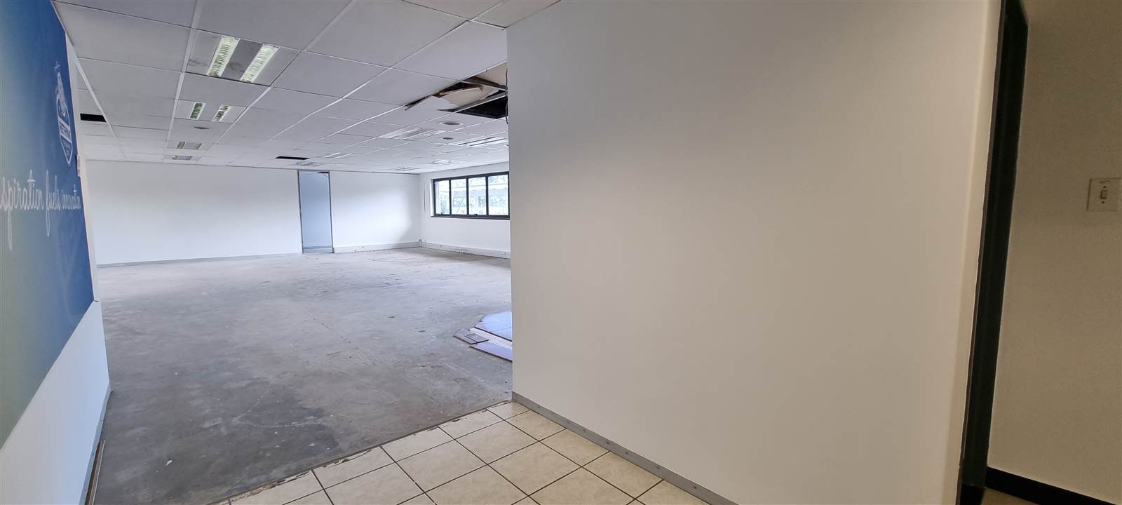 391  m² Commercial space in Randjespark photo number 16