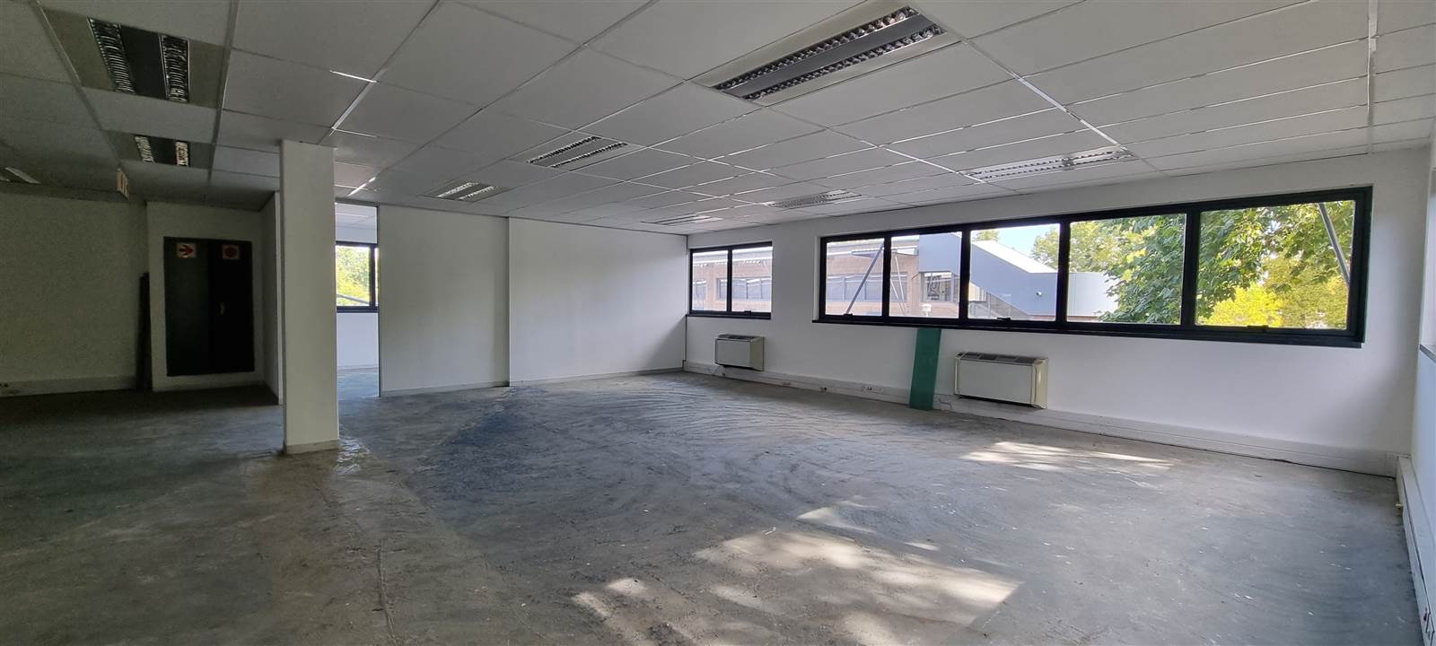 391  m² Commercial space in Randjespark photo number 8
