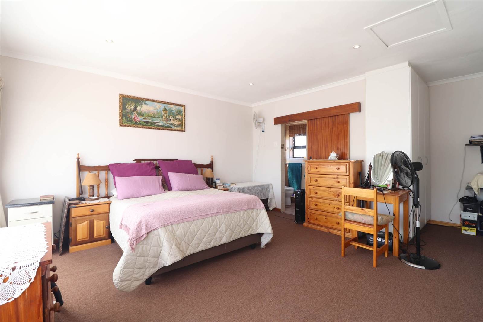 4 Bed Townhouse in Glenroy Park photo number 22