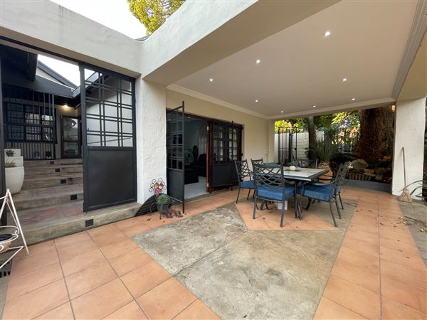 5.5 Bed House in Rietondale