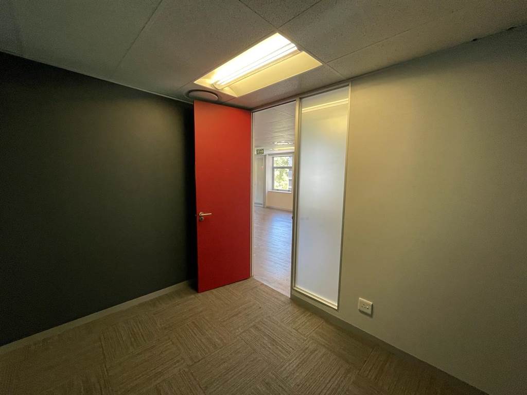 251  m² Commercial space in Melrose Arch photo number 14