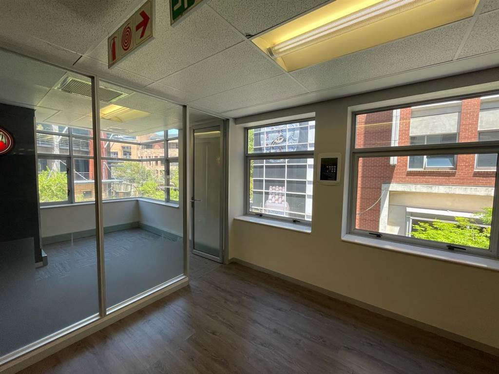 251  m² Commercial space in Melrose Arch photo number 18