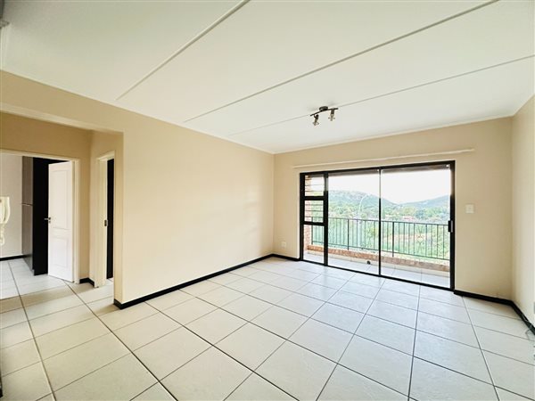 2 Bed Apartment in Winchester Hills