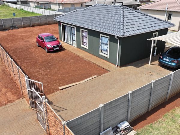 3 Bedroom Simplex 3 Bedroom Simplex