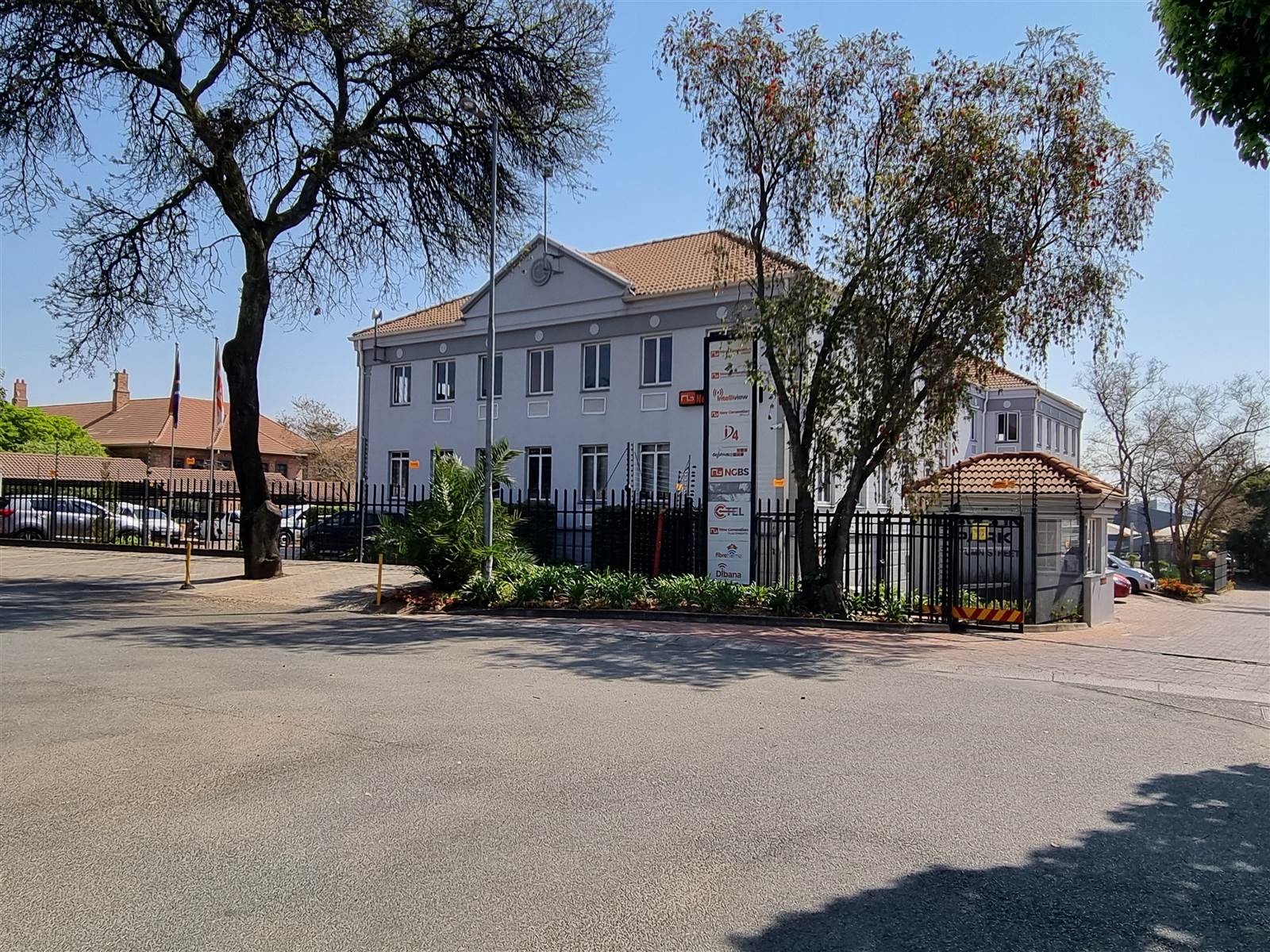 1086  m² Commercial space in Rivonia photo number 1