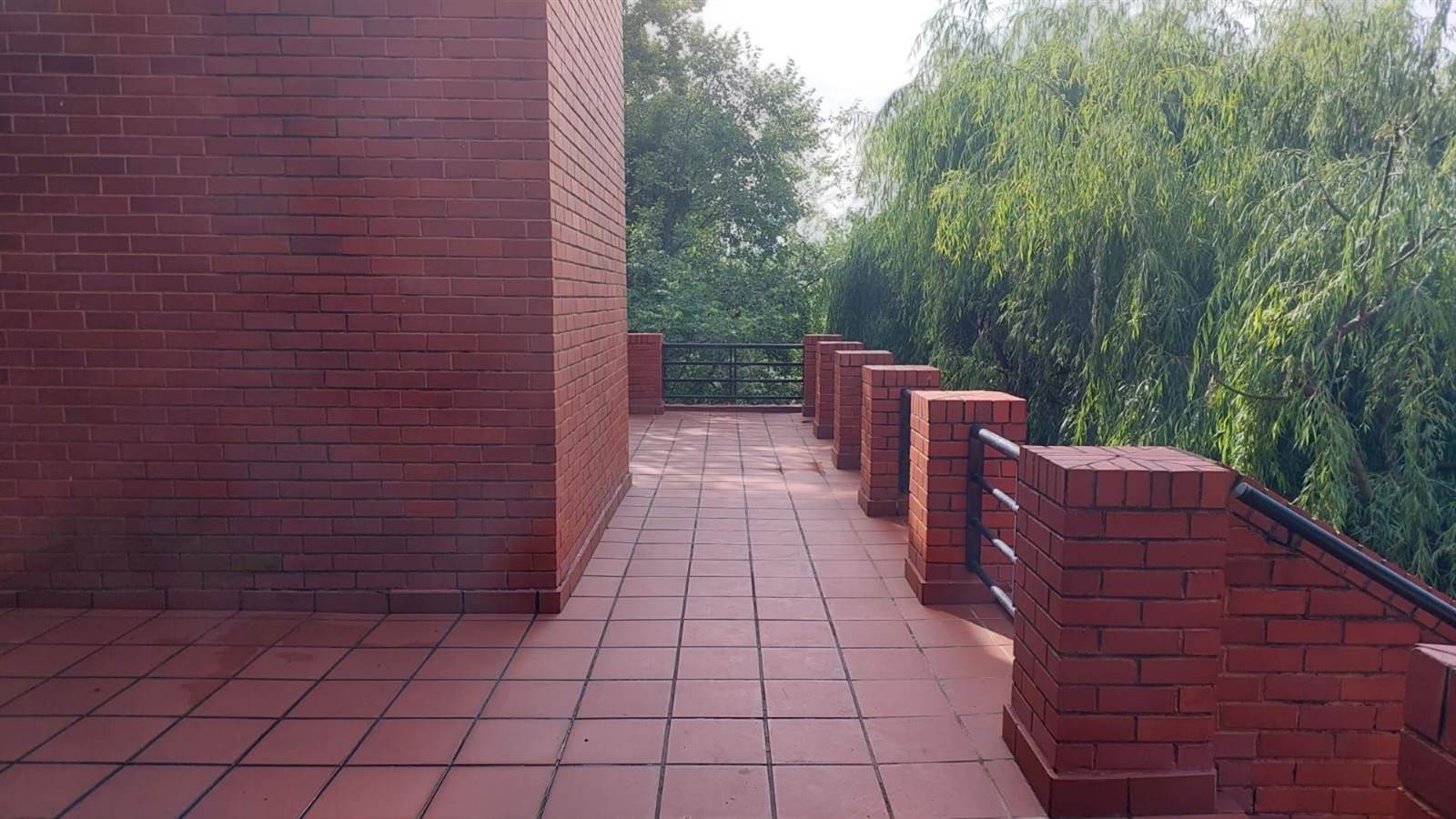 396.56  m² Office Space in Bryanston photo number 16
