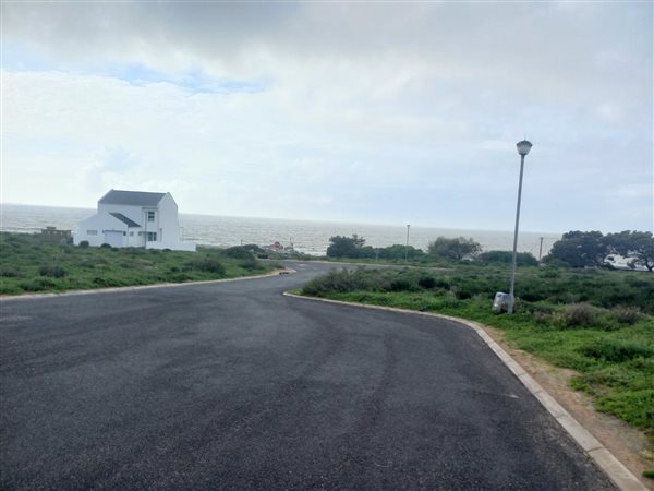 368 m² Land