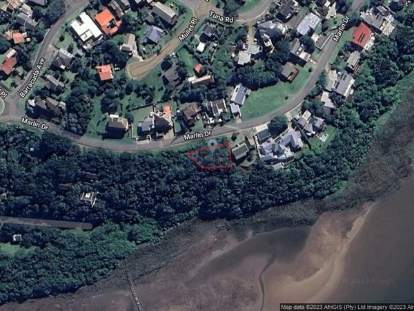 704 m² Land available in Cintsa